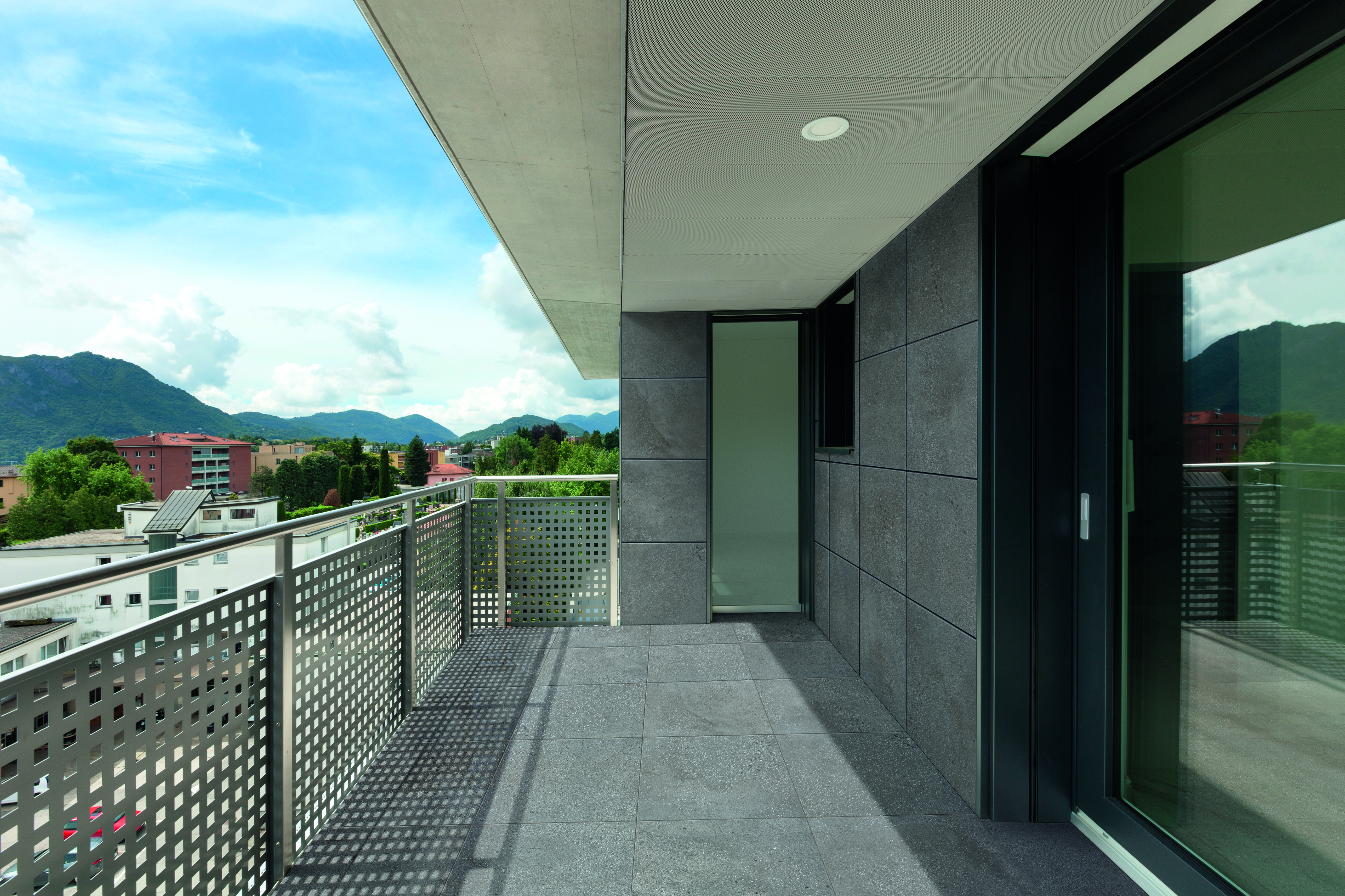 AREA 51 OUTDOOR PORCELAIN application photo 0