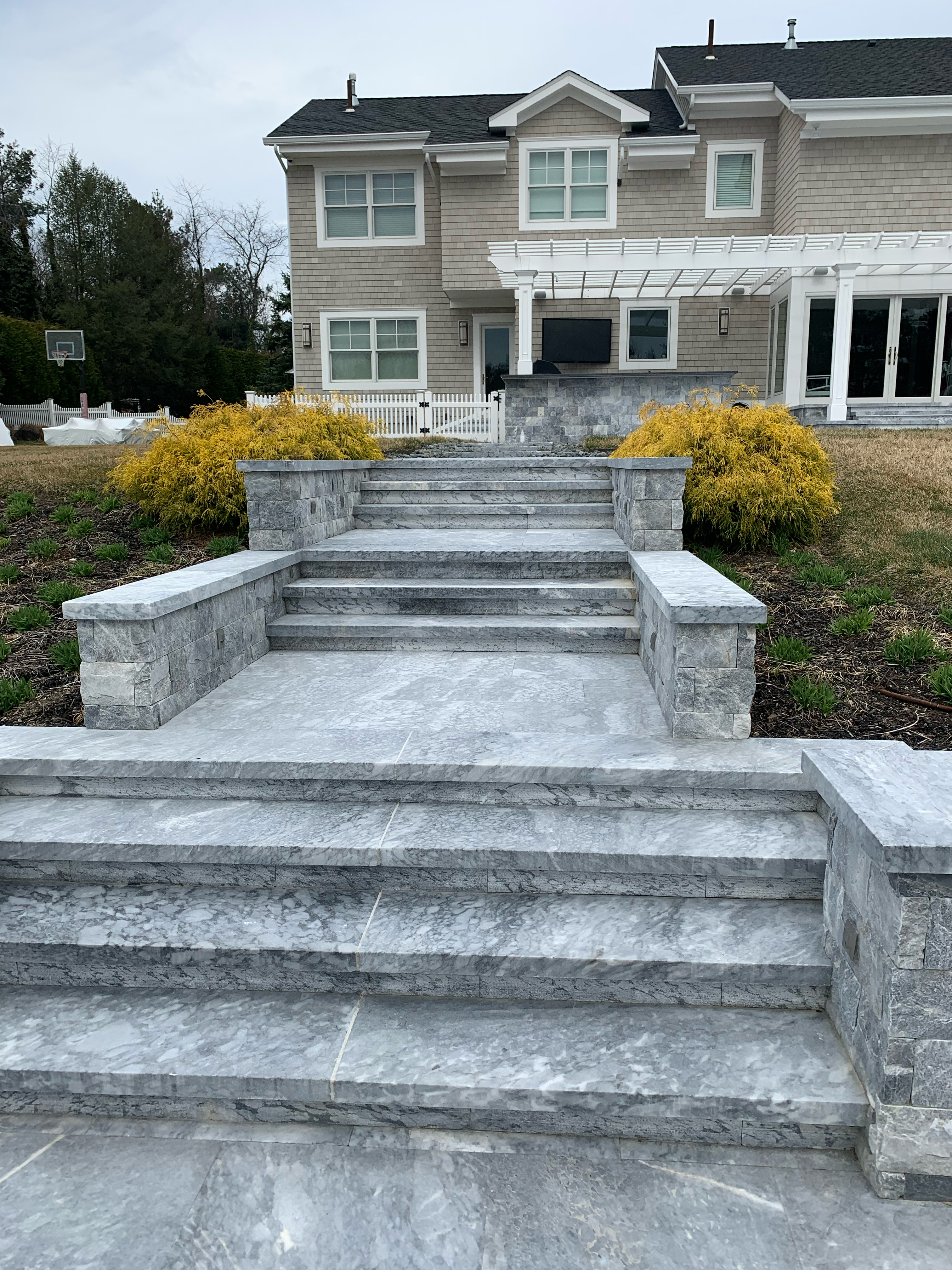 DEEP BLUE® COPING & TREADS application photo 1