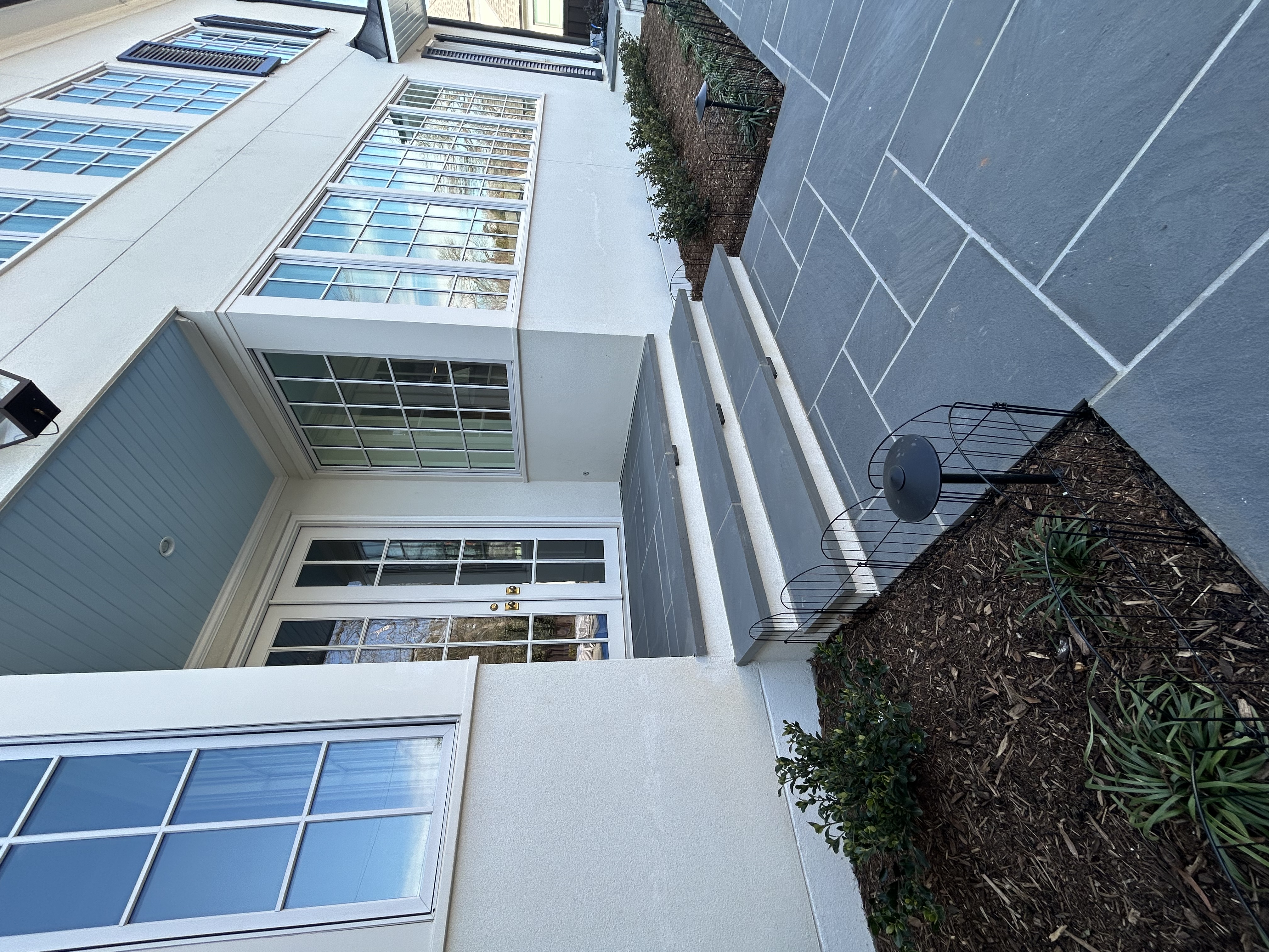 MARMIRO® BLUESTONE COPING & TREADS application photo 3