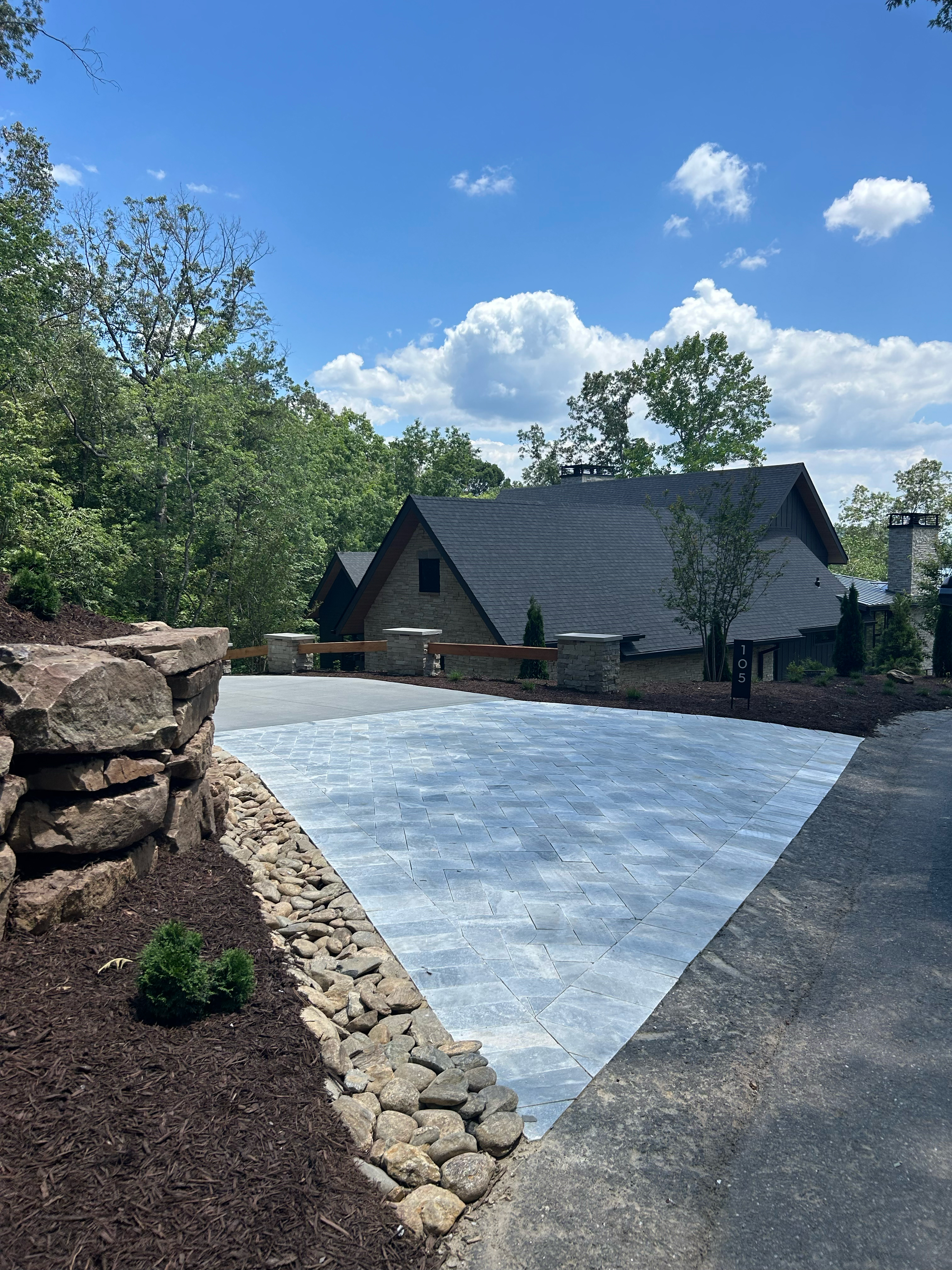 AFYON CLOUD® DRIVEWAY PAVERS application photo 1