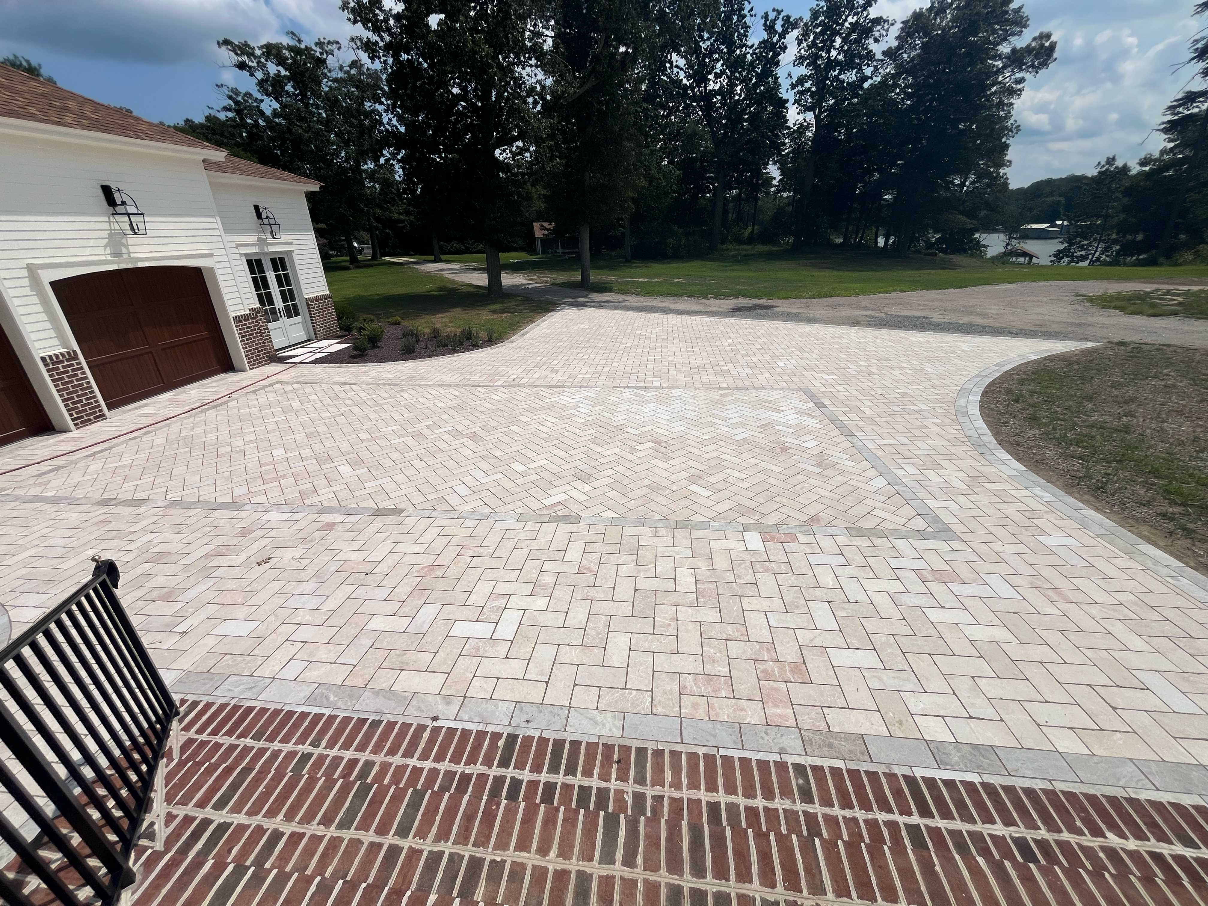 CREMA EDA® DRIVEWAY PAVERS application photo 1
