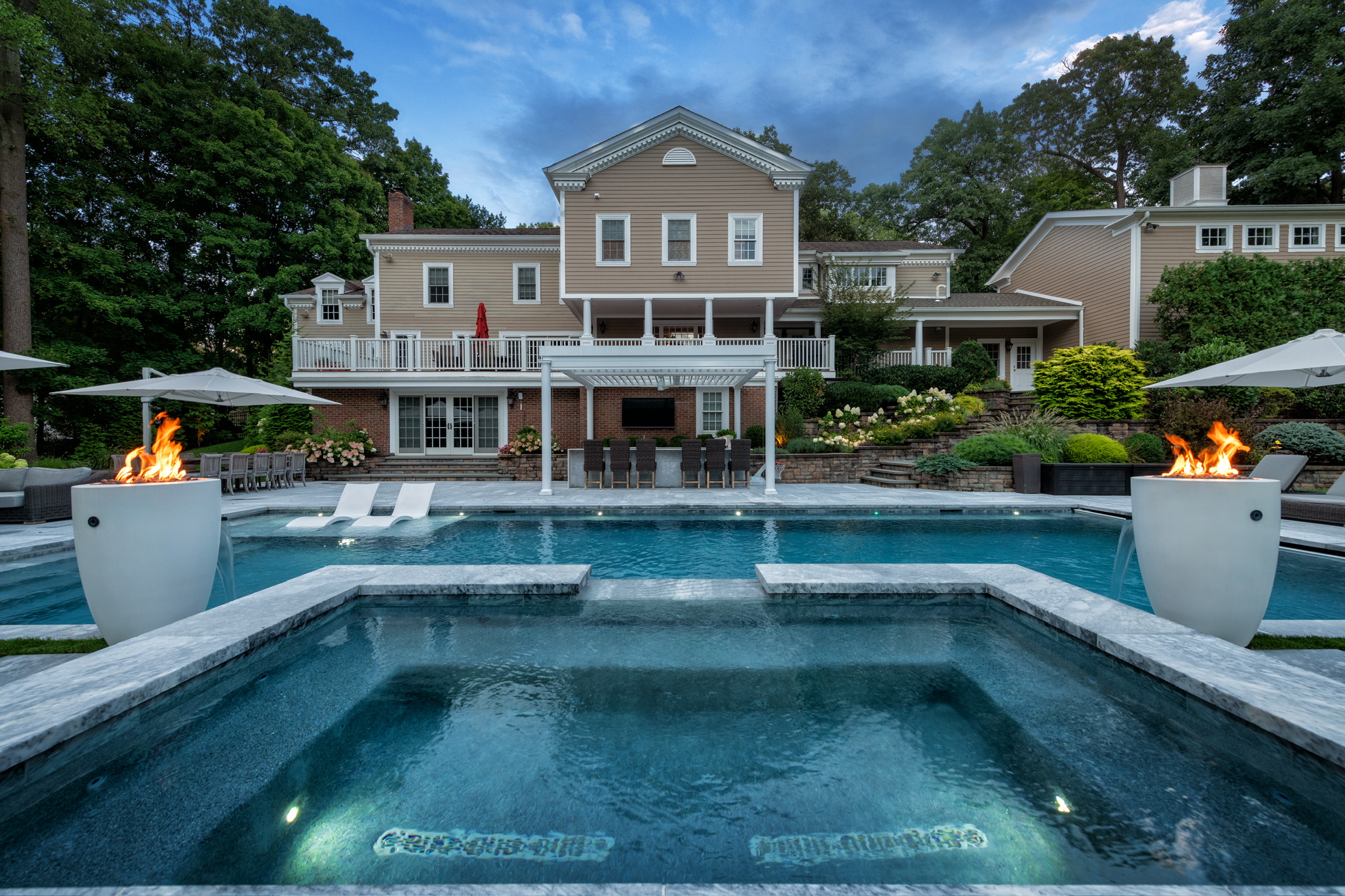 DEEP BLUE® POOL TILES application photo 4