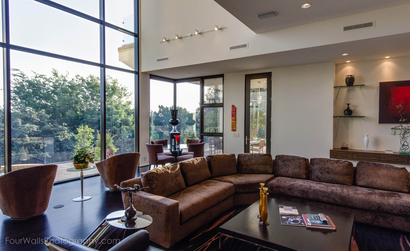 Richie Living room to patio