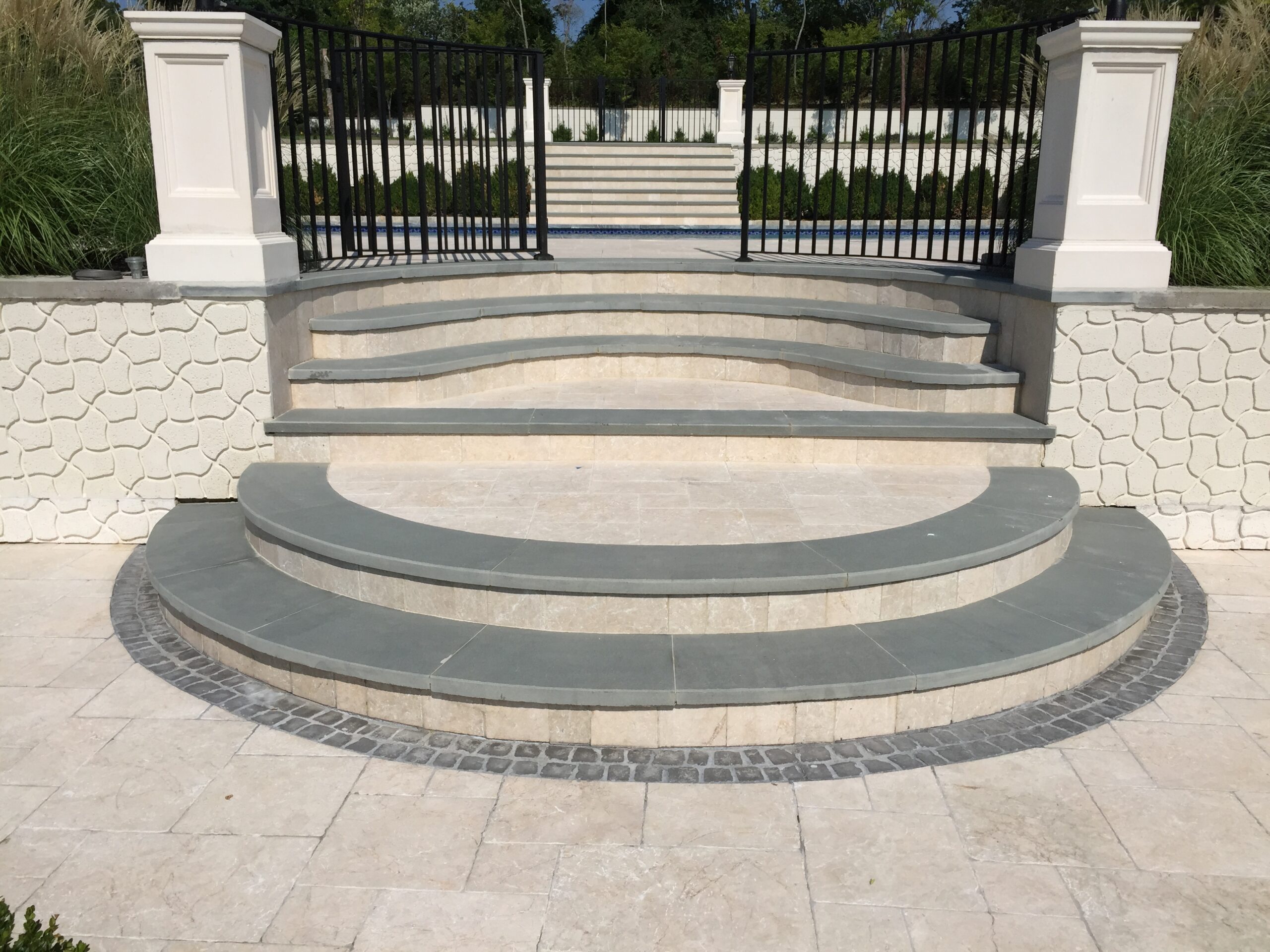 Crema Eda - Dupont Ct - Antiqued 8
